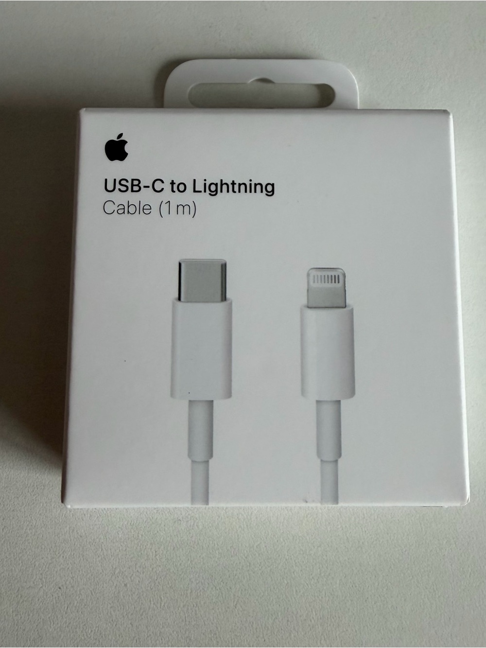 New. Apple USB-C to Lightning Cable (1m)